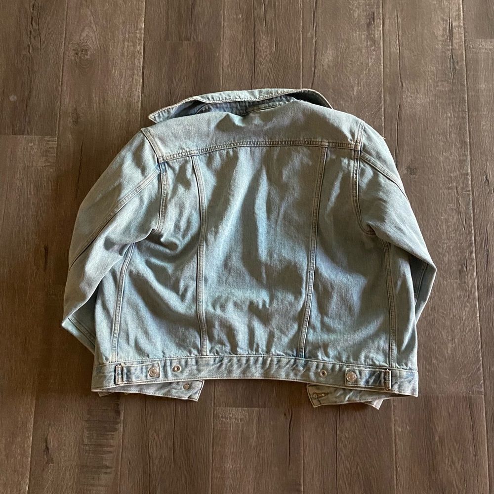 Topshop Oversized Light Washed Denim Jacket - Picture 6 of 6